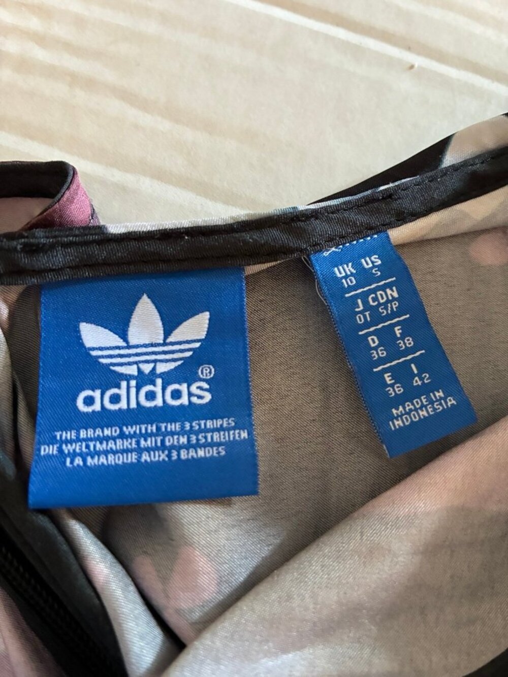 Adidas Originals Lotus Print Sleeveless Romper Jumpsuit Shorts Playsuit Small 6 - Picture 8 of 10